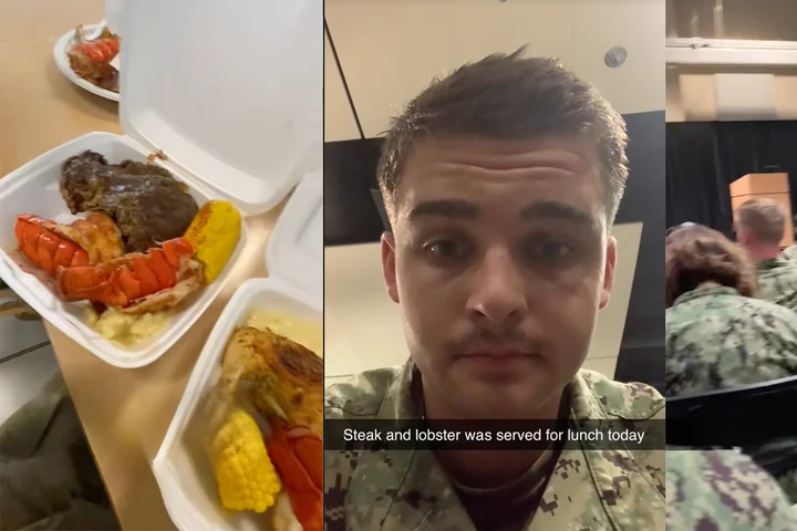 Tradiția din armata americană: Ce înseamnă când soldații primesc friptură și homar la masă?